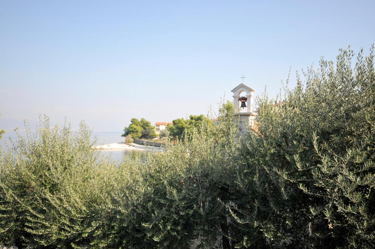Apartments Penic Trogir Exterior foto